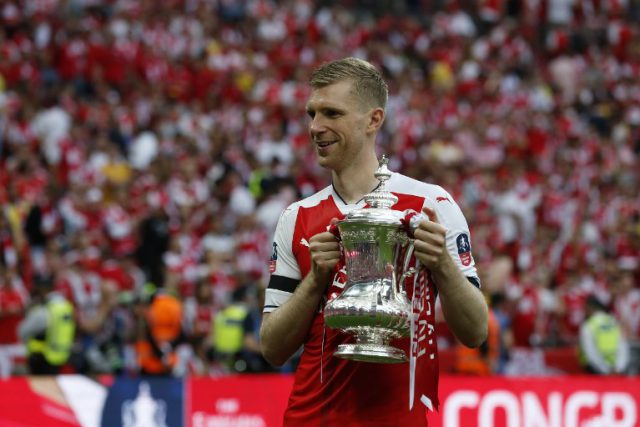 แมร์เตอซัคเกอร์ ปราการหลังเสาไฟฟ้า แมร์เตอซัคเกอร์ ปราการหลังเสาไฟฟ้า