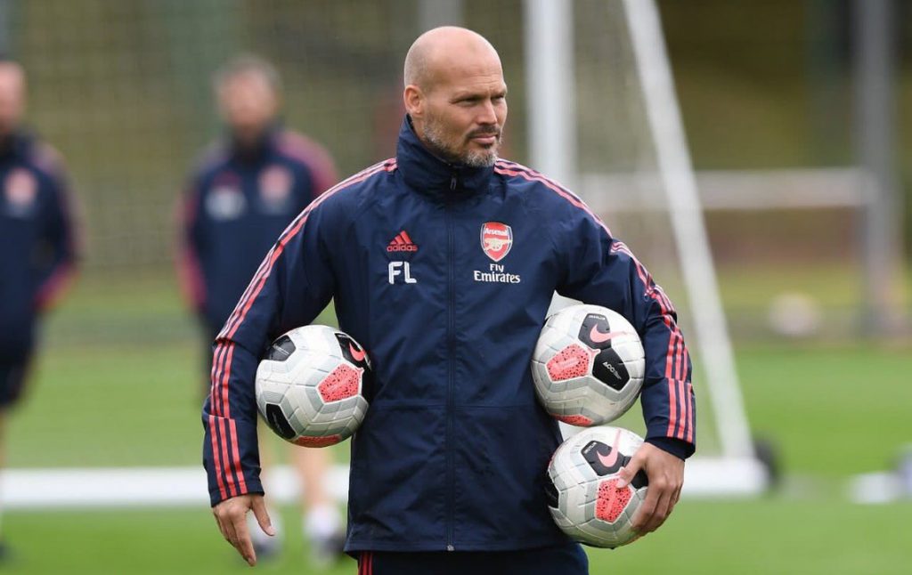 เฟรดริก ลุงเบิร์ก กุนซือขัดตาทัพ