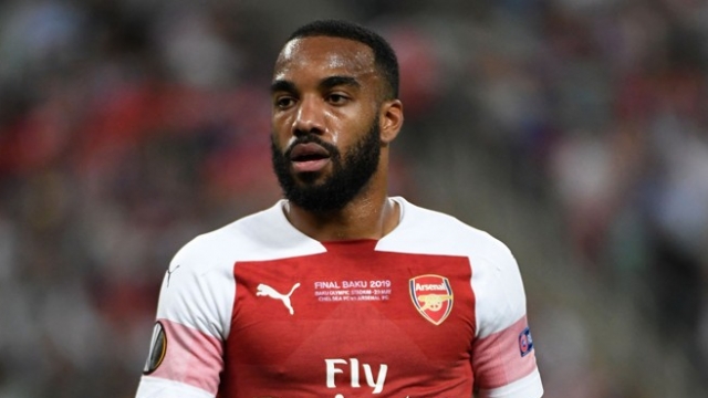 อาร์เซน่อล ไม่ต่อสัญญา